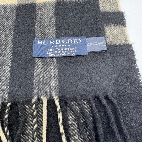 Authentic Burberry Black contrast check Cashmere Scarf - Picture 7 of 8